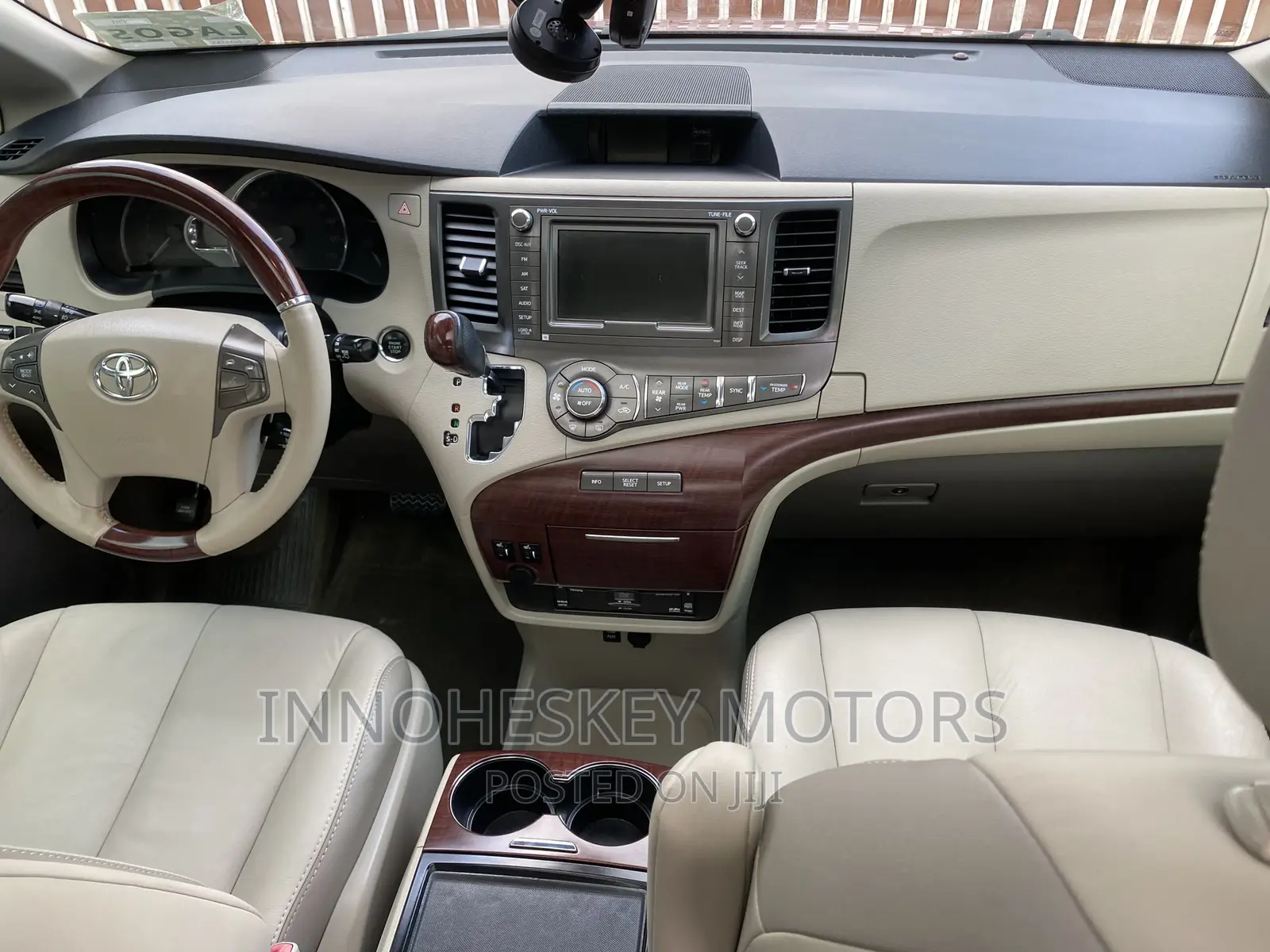 Toyota Sienna Limited AWD 7-Passenger 2013 Red