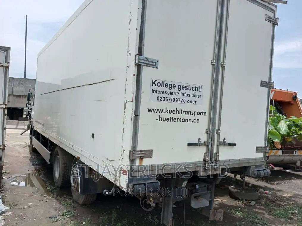 Daf 85 CF 360 2002 White