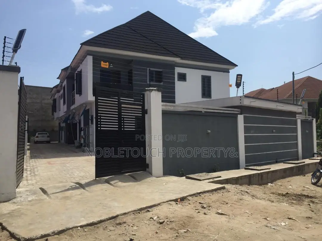 2bdrm Block of Flats in Vintage Estate Ajah, Sangotedo for sale