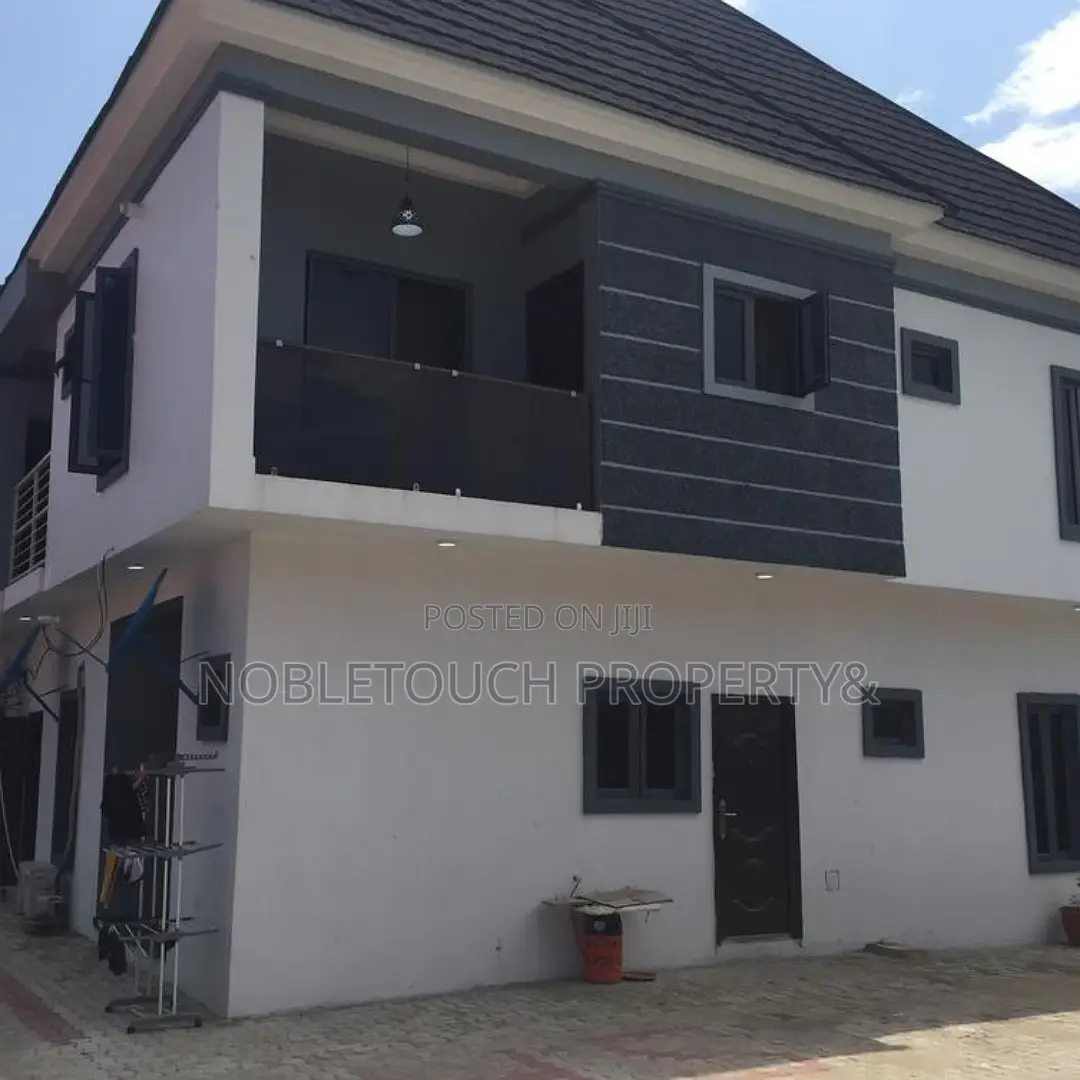 2bdrm Block of Flats in Vintage Estate Ajah, Sangotedo for sale