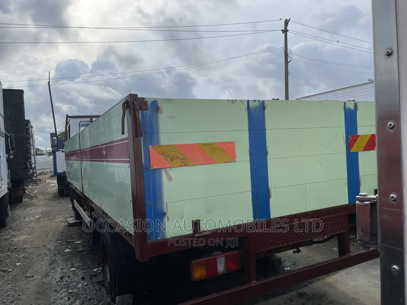 Mercedes Benz Heavy Duty Truck