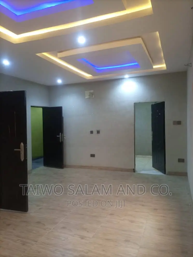 Furnished 4bdrm Bungalow in Kasumu Estate, Akala Express for sale