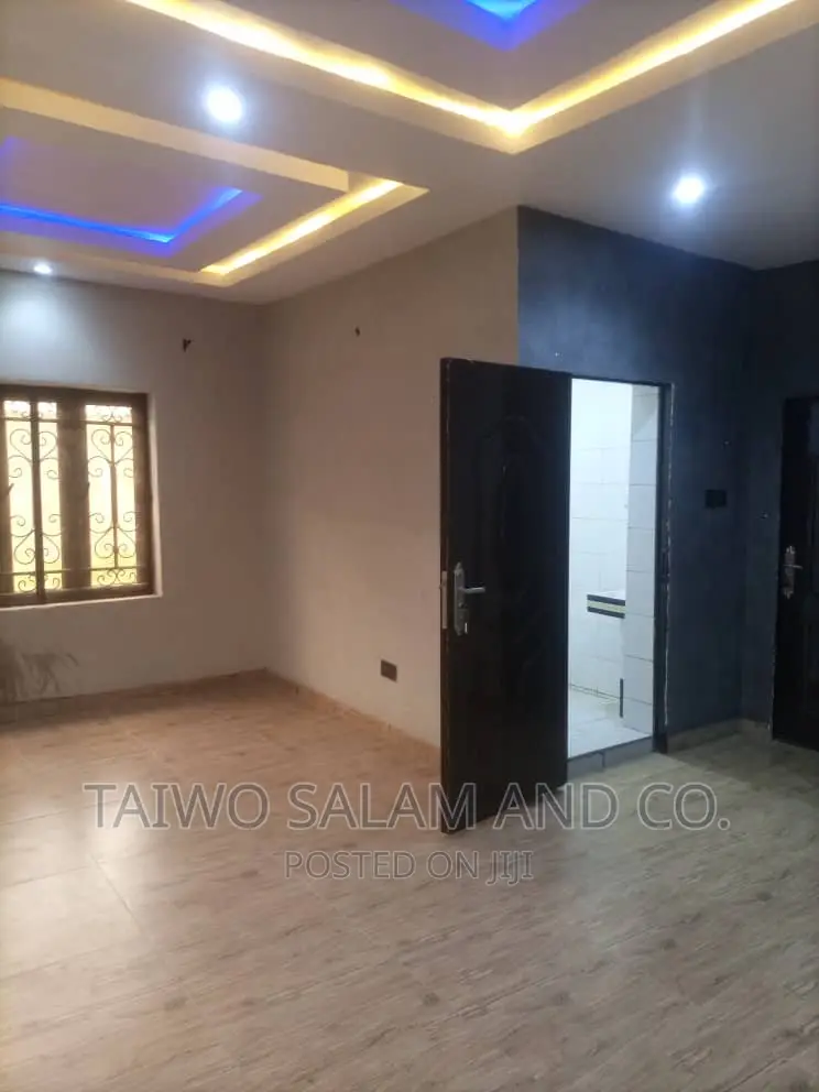 Furnished 4bdrm Bungalow in Kasumu Estate, Akala Express for sale