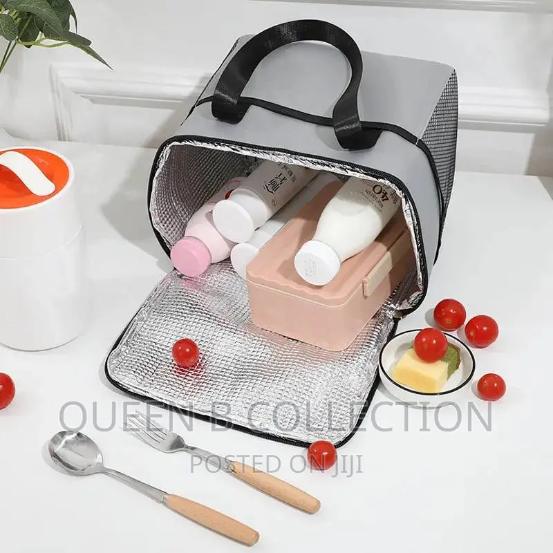 Waterproof Insulated Lunch Bag.