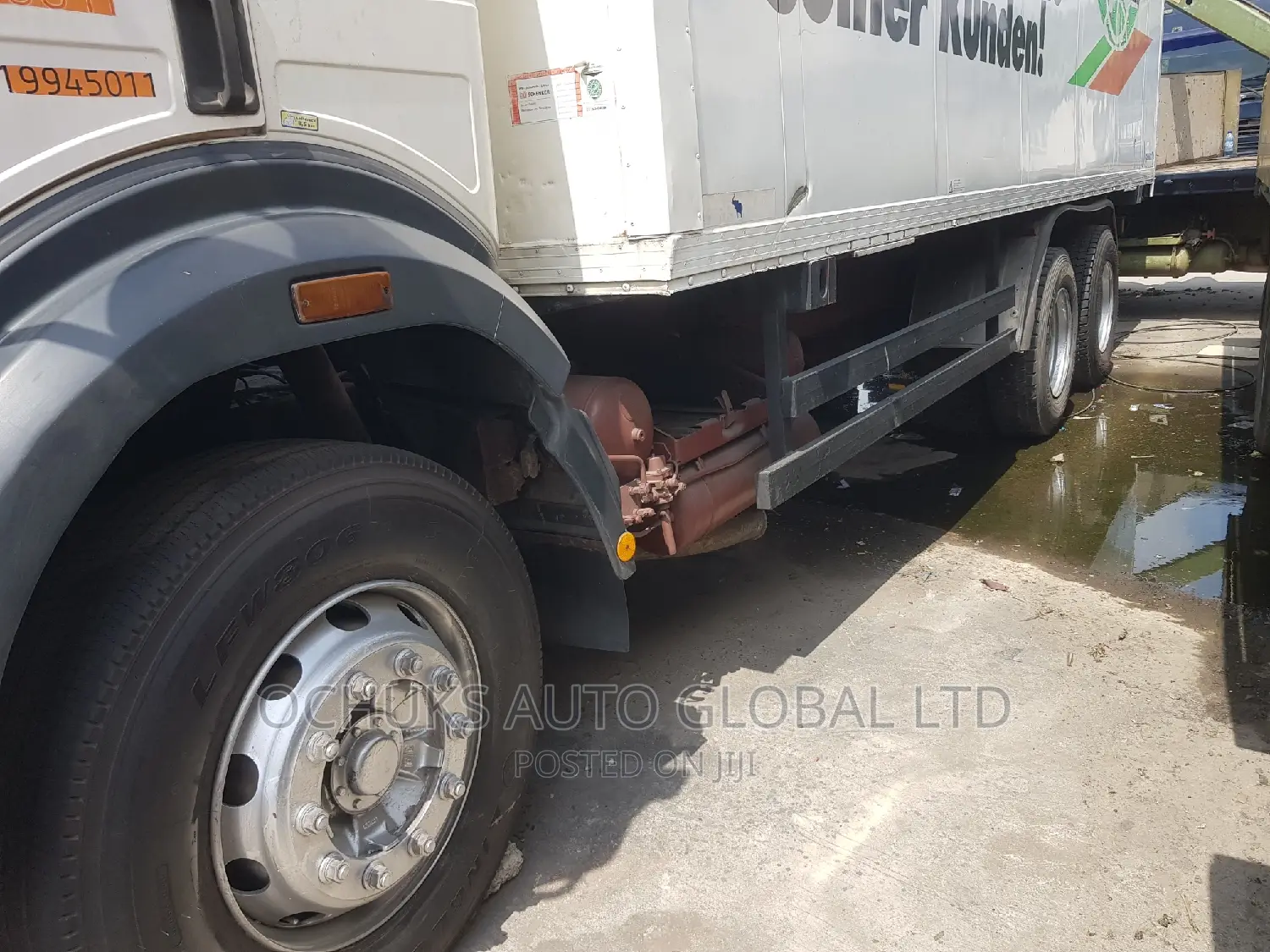 M/Benz Truck Container Body 2531 Model