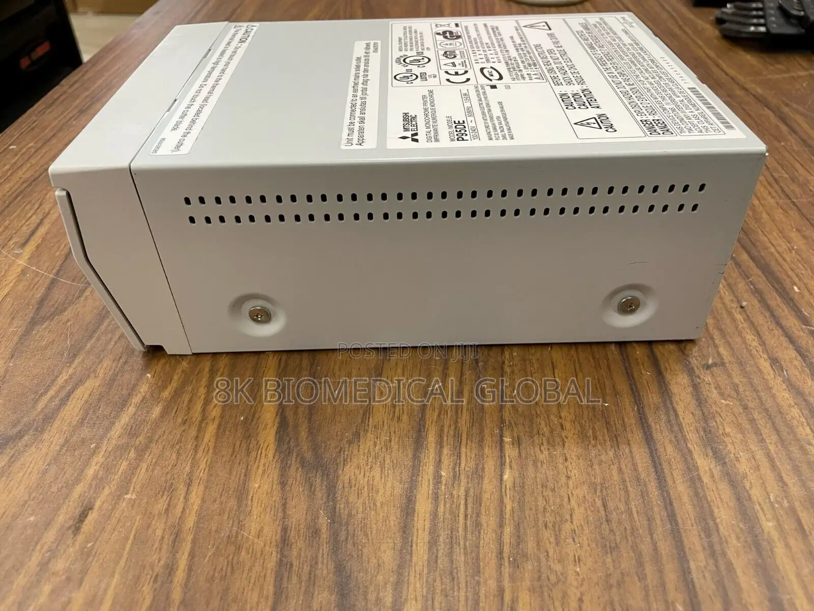 Mitsubishi P95de Digital Video Graphic Printer
