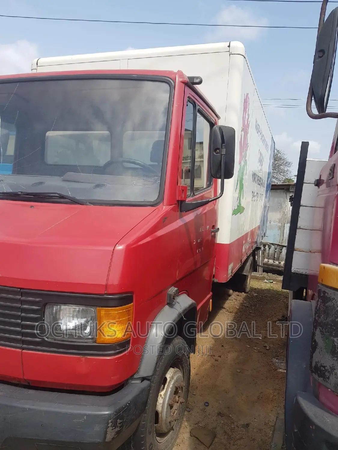 M/Benz 609 Container Body