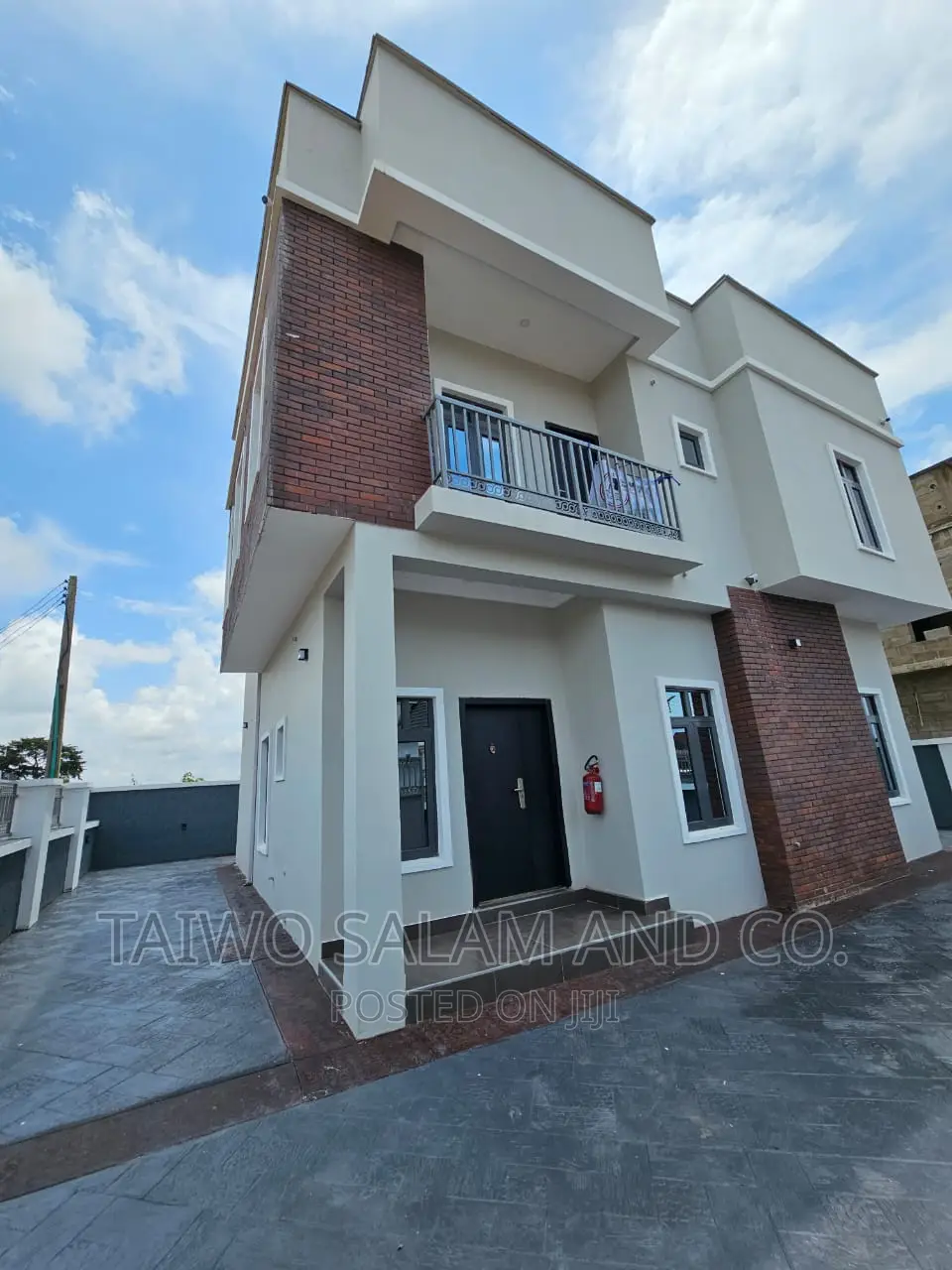 3bdrm Duplex in Egbeda / Egbeda for sale