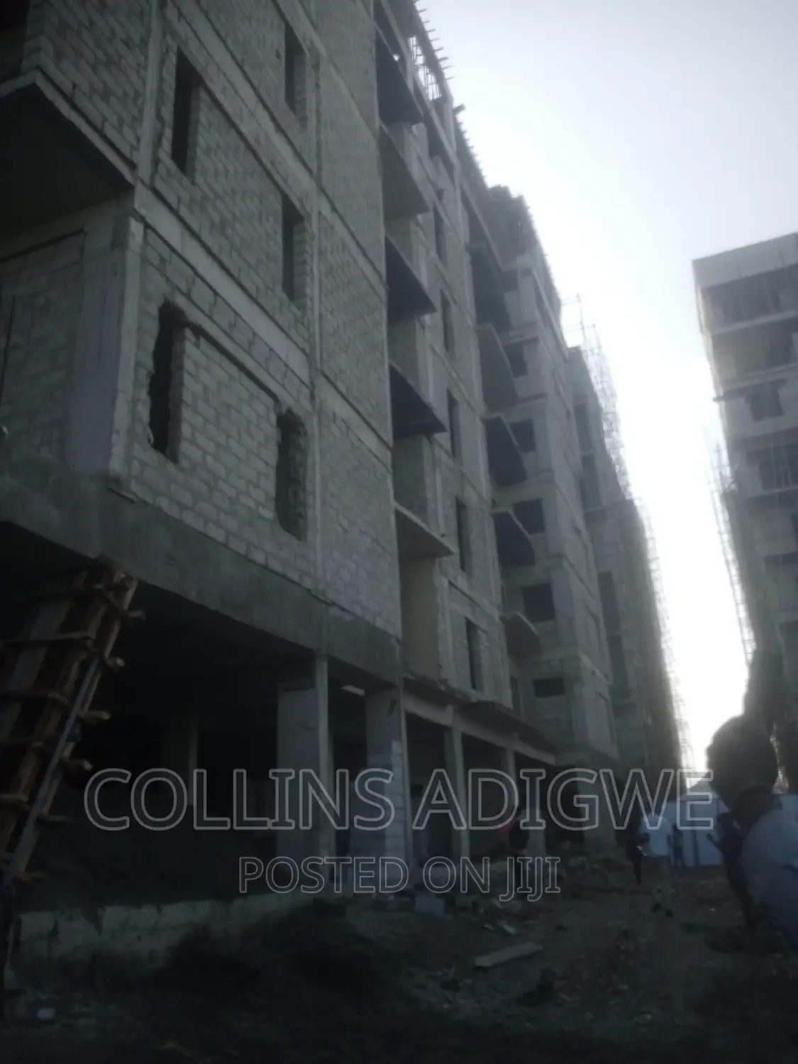 3bdrm Apartment in Freedom Way, Lekki Phase 2 for sale