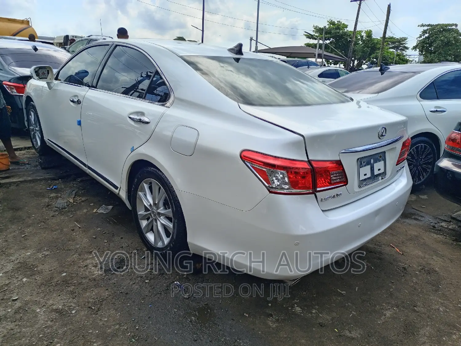 Lexus ES 350 2011 White