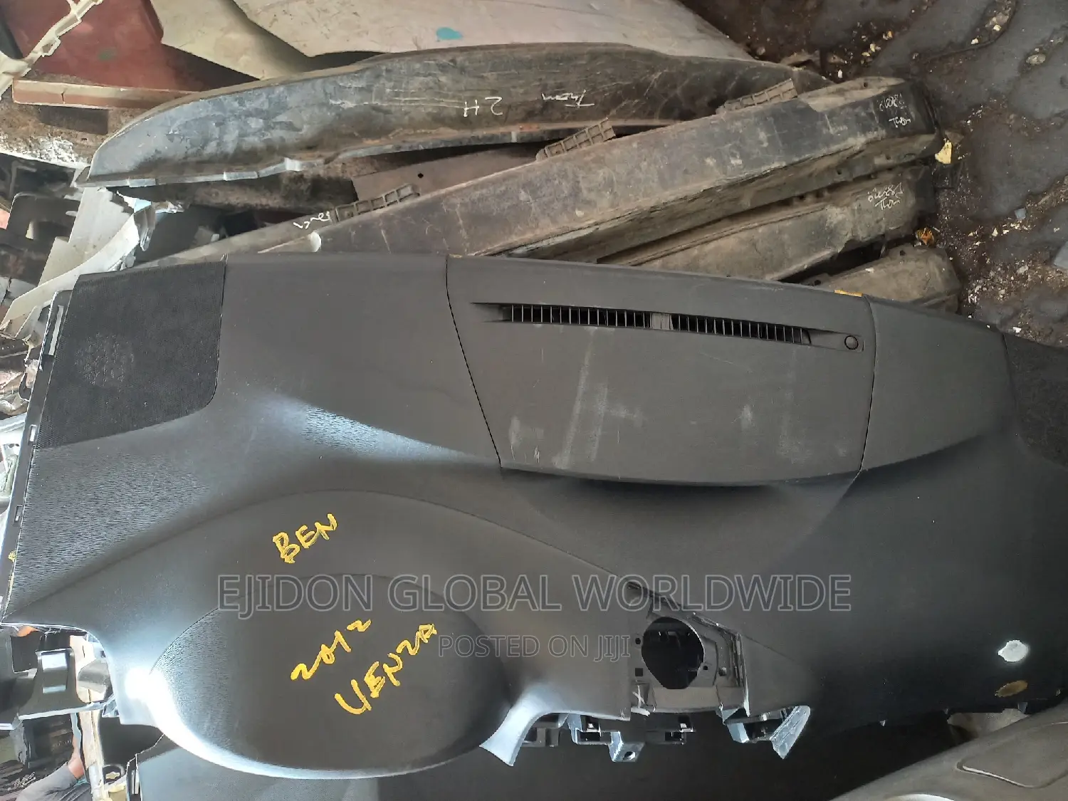 Dashboard Toyota Venza 2010 2012