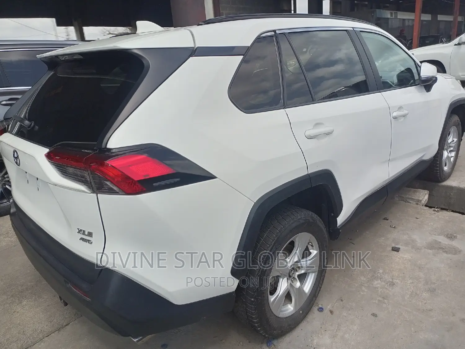 Toyota RAV4 2020 White