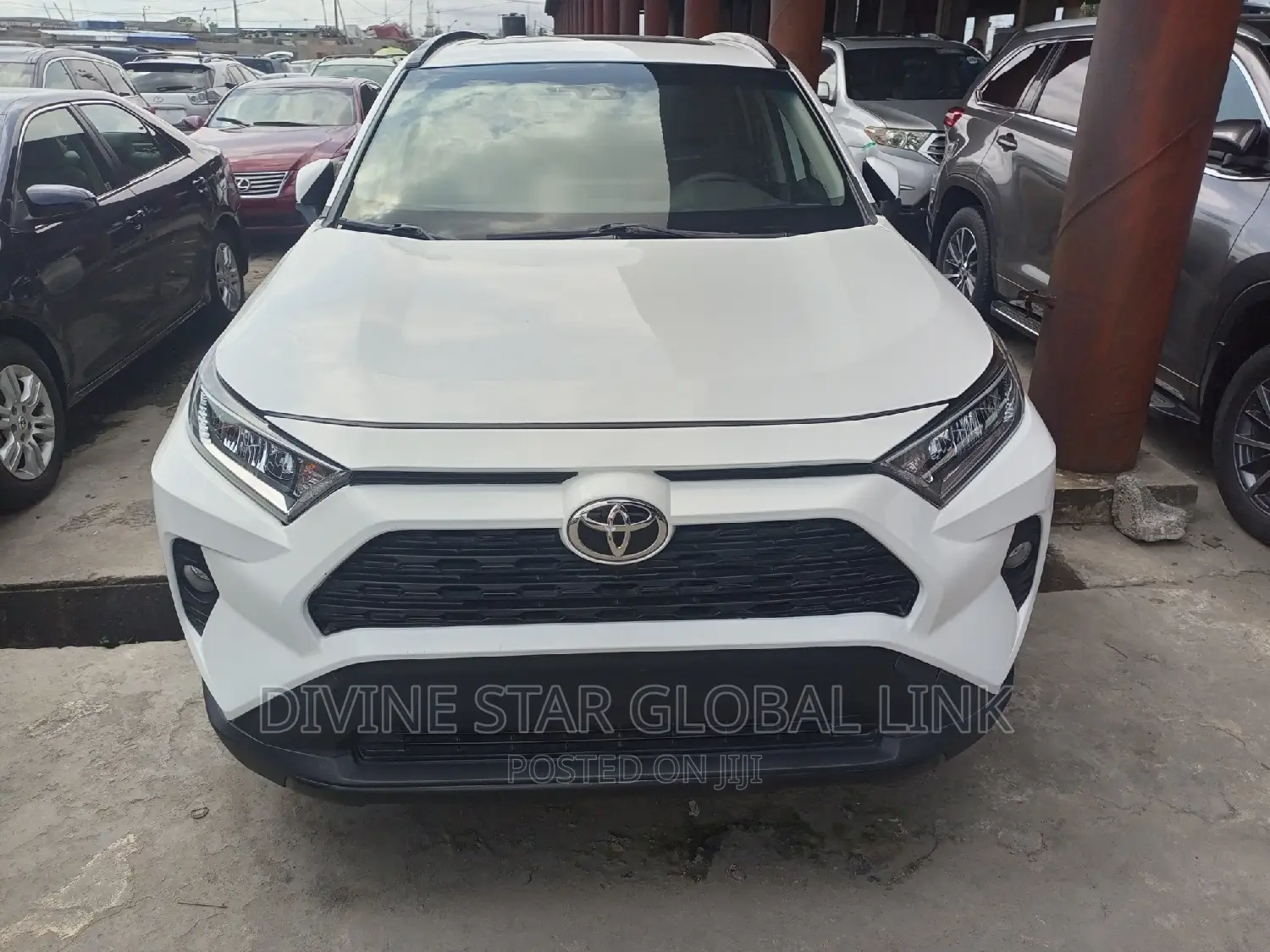 Toyota RAV4 2020 White