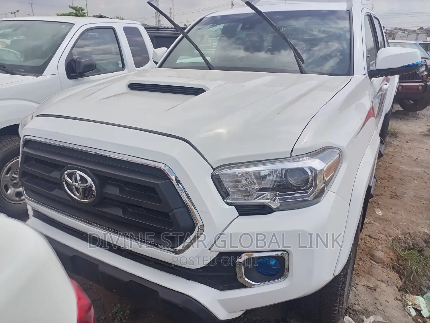 Toyota Tacoma Limited 2021 White