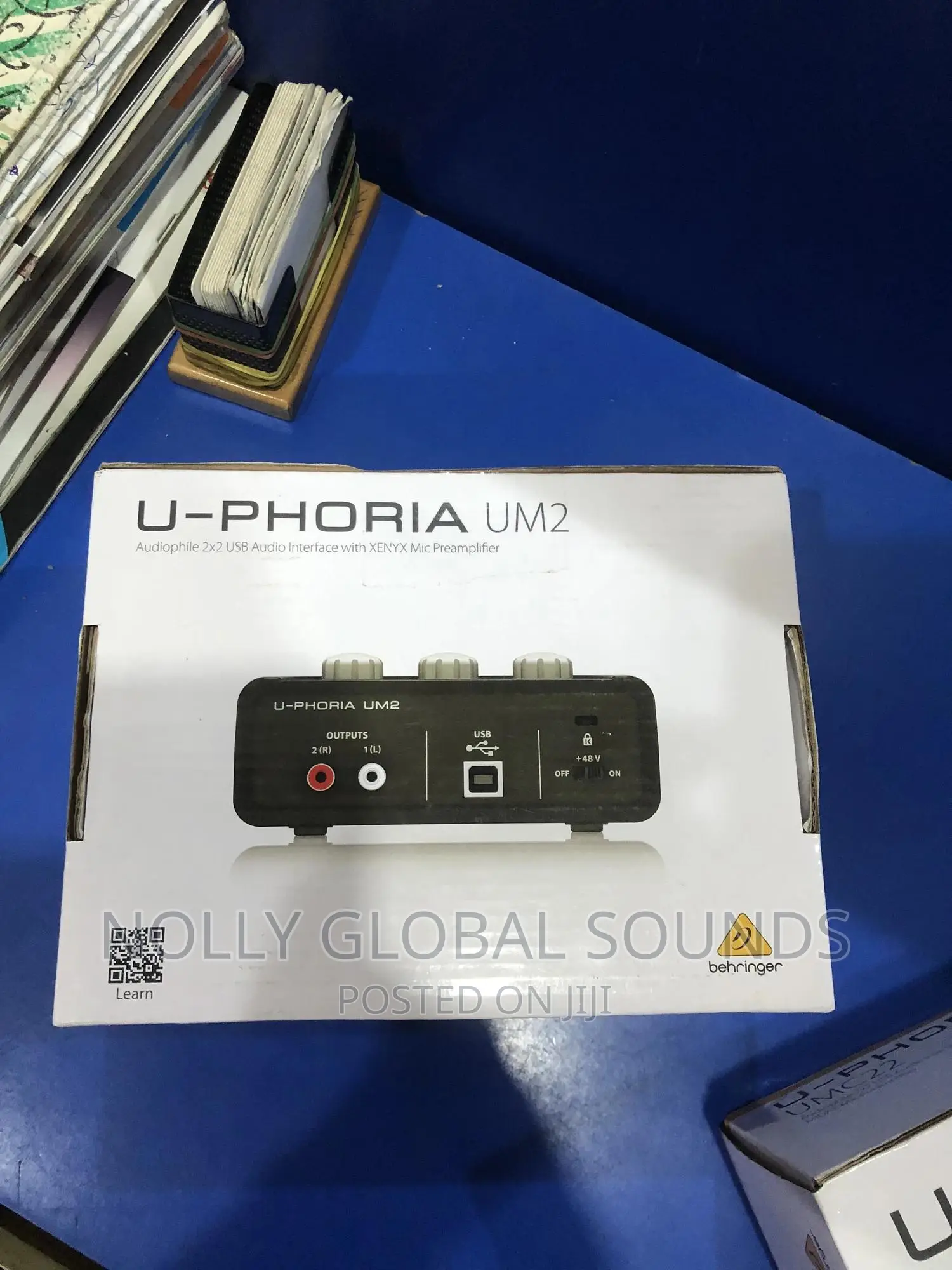 Behringer U-Phoria UM2 USB Audio Interface (Soundcard)