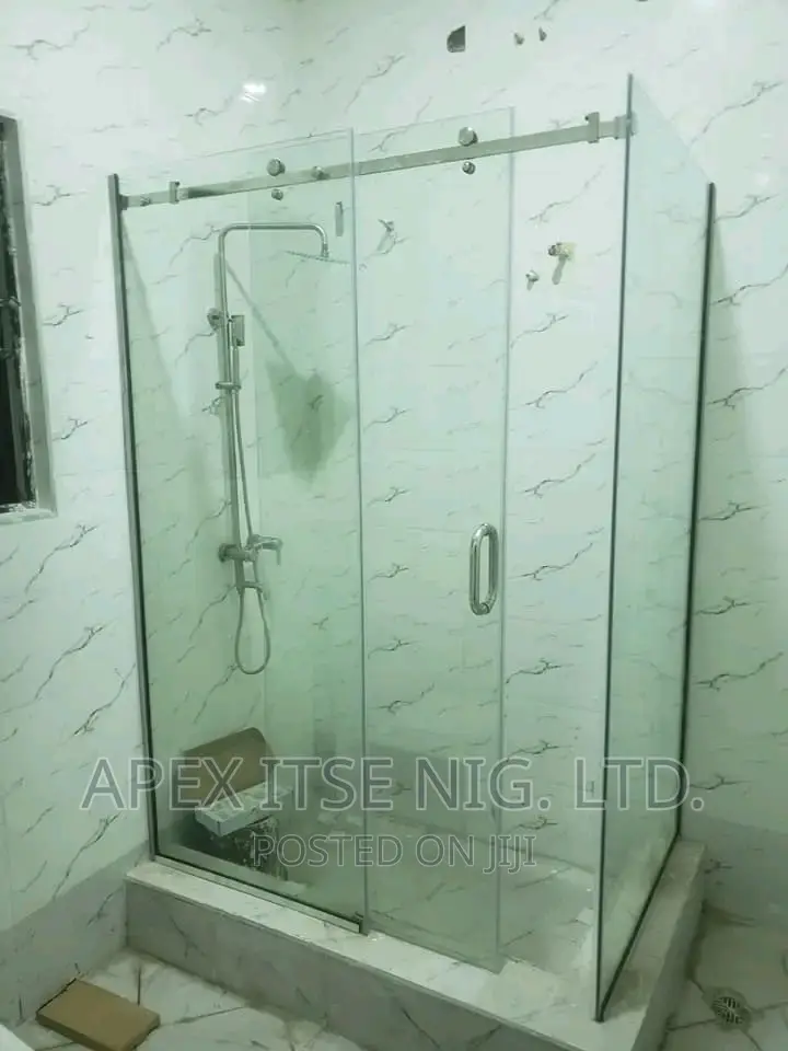 Grade a Shower Cubicle