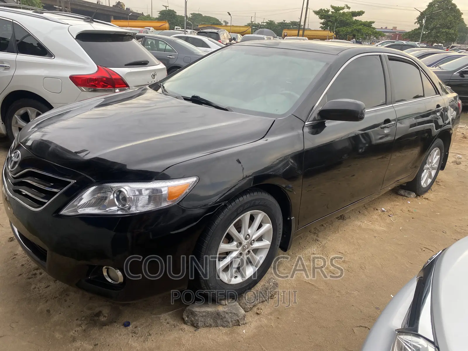 Toyota Camry XLE 4dr Sedan (2.5L 4cyl 6A) 2011 Black