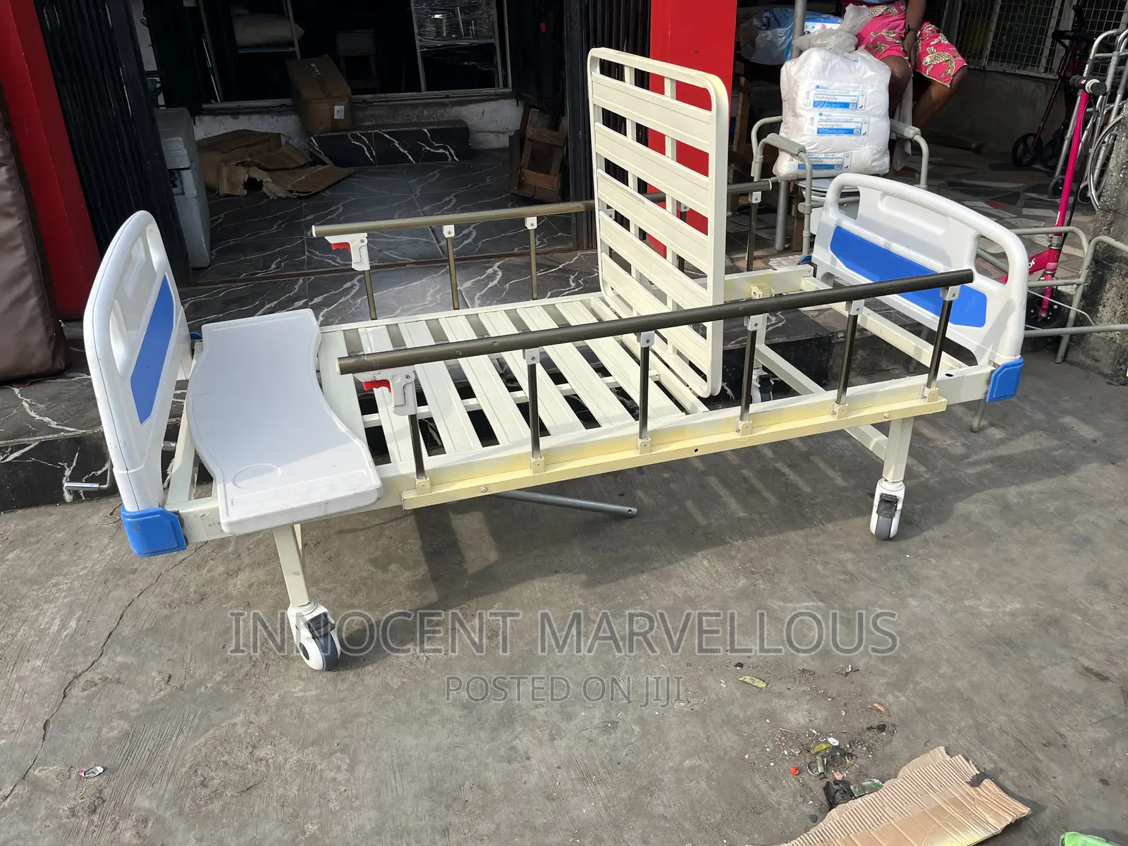 One Crank ICU Bed