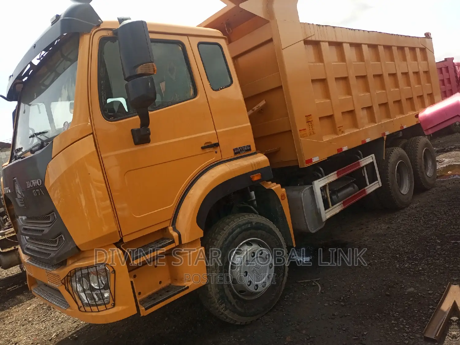 HOWO Duper Truck Trailer