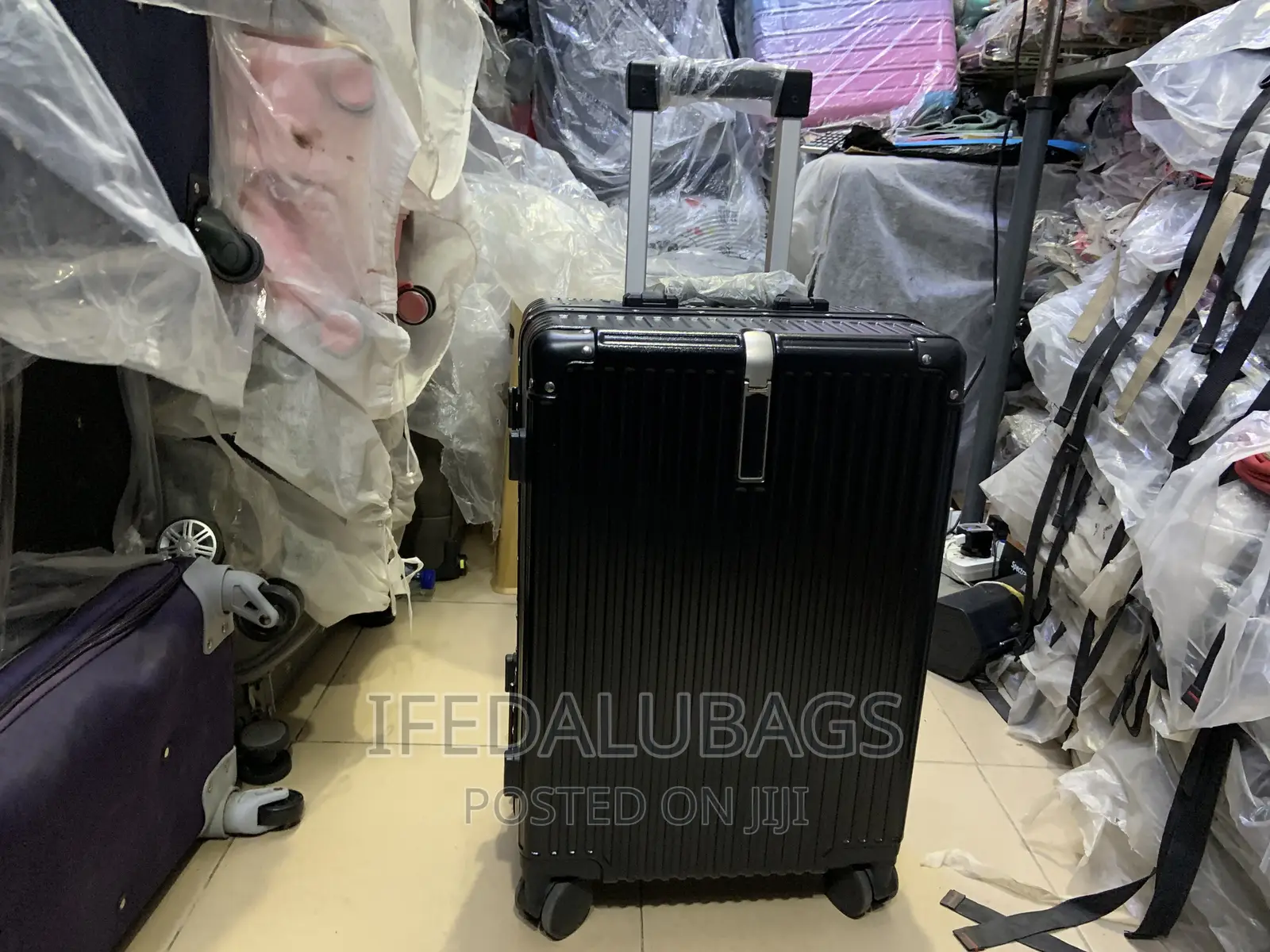 Small Size Black Aluminium Frame Travel Luggage