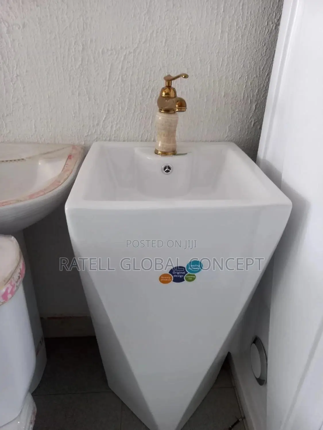 Freestand White Executive Wash Hand Basin