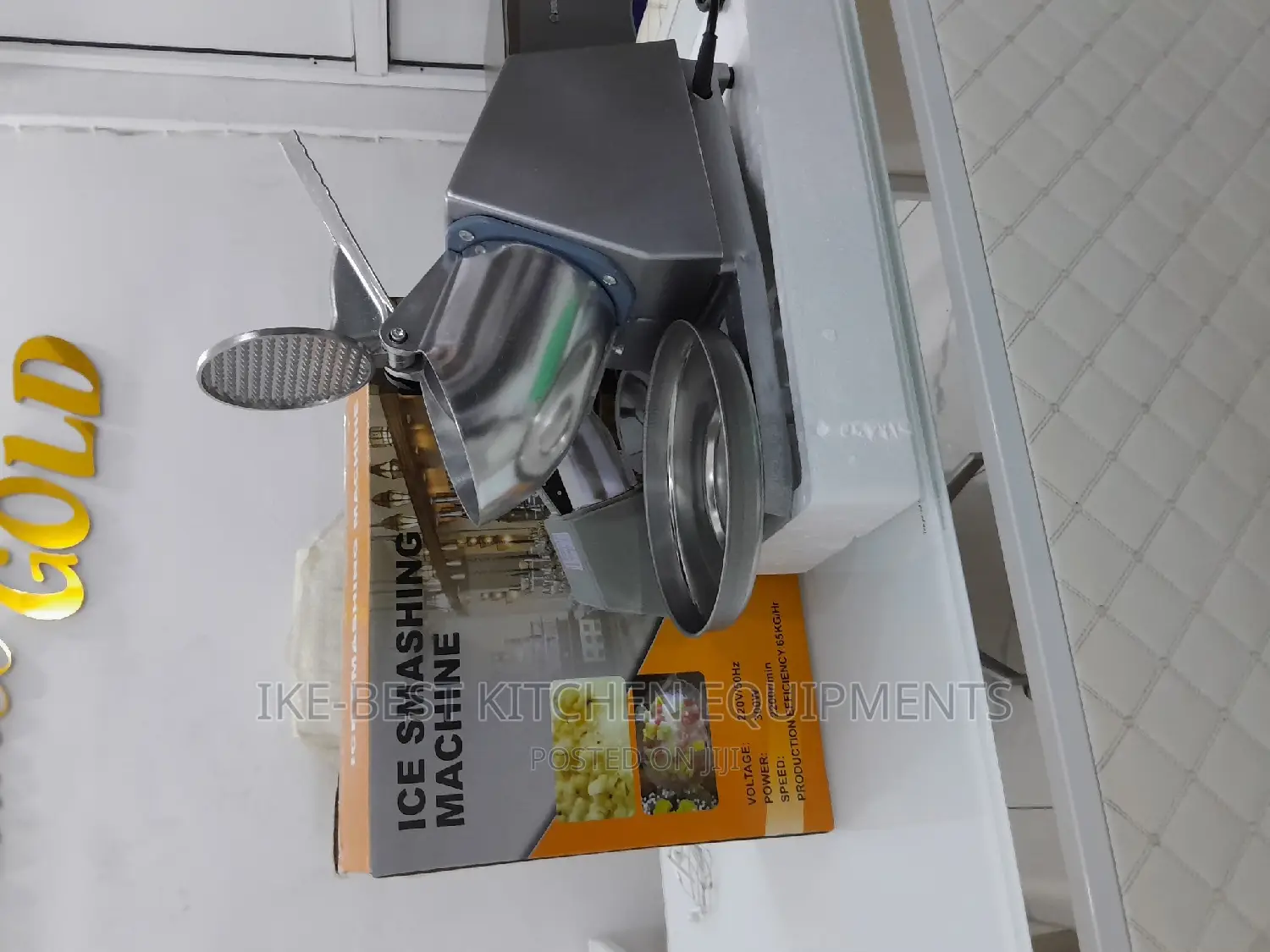Ice Crushing Machine