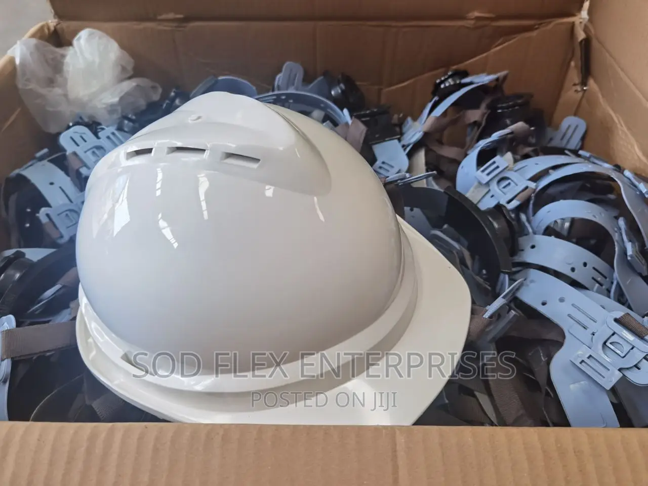 Heavy Duty Vented Helmet⛑