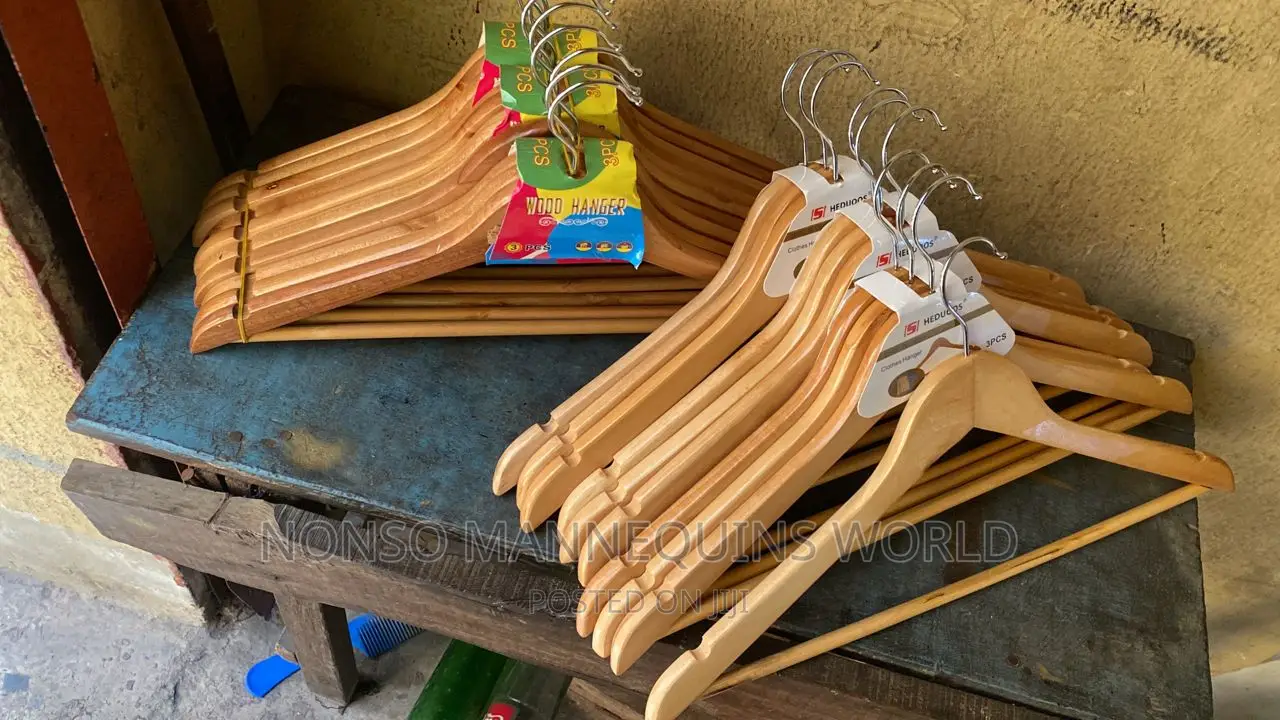 Hedoous Wooden Hangers