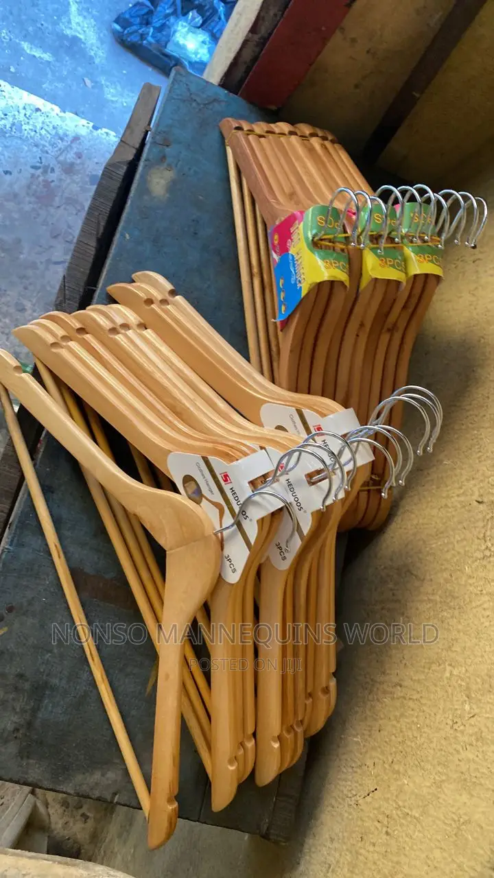 Hedoous Wooden Hangers