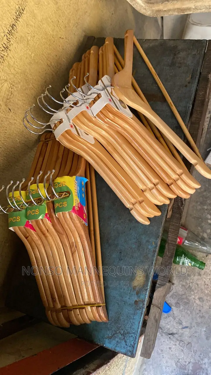 Hedoous Wooden Hangers