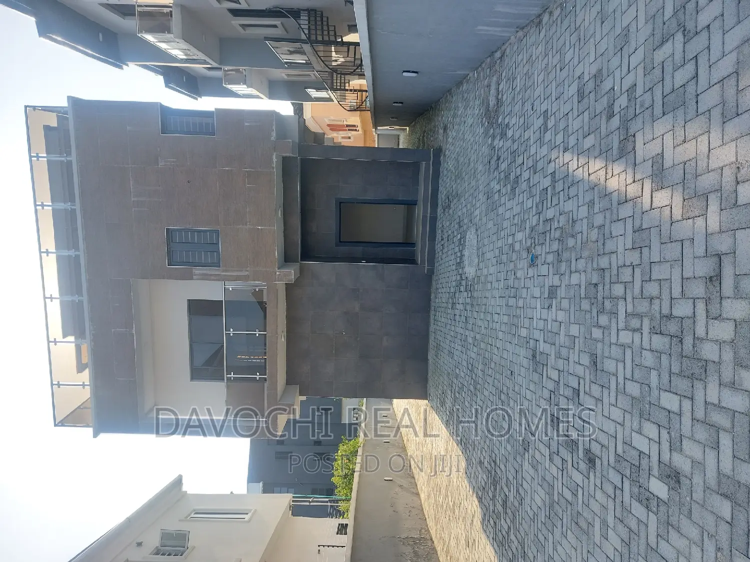 4bdrm Duplex in Chevron, Lekki for rent