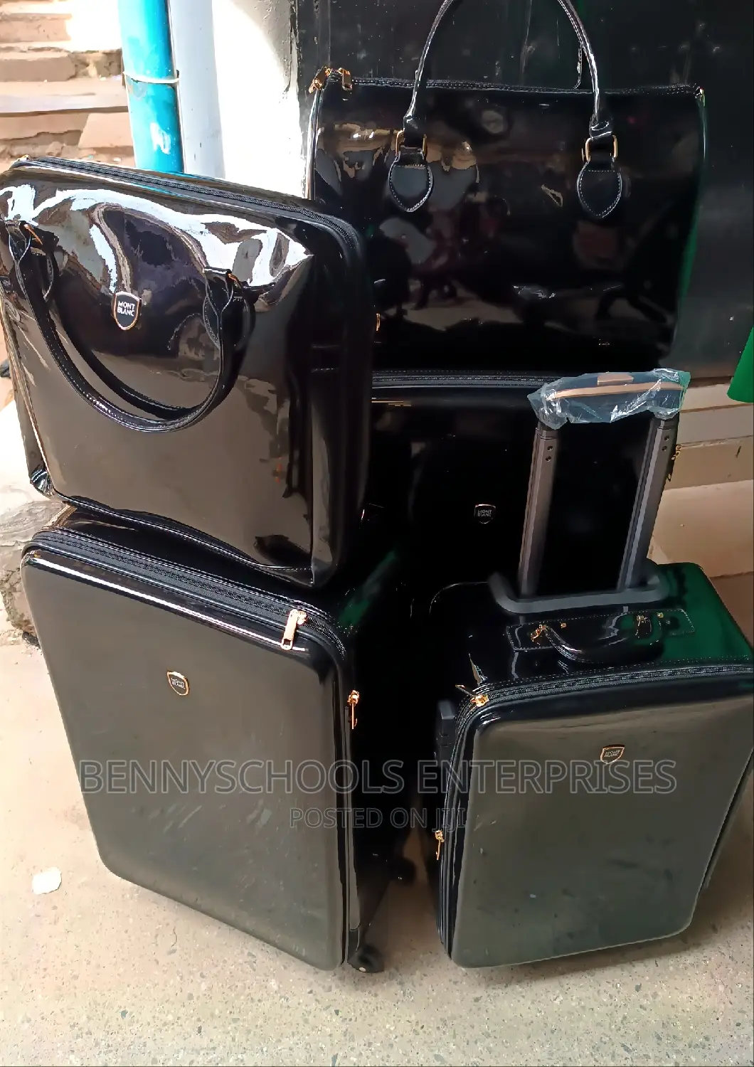 Set of 5 Mont Blanc Mirror Leather Traveling Luggage Boxes
