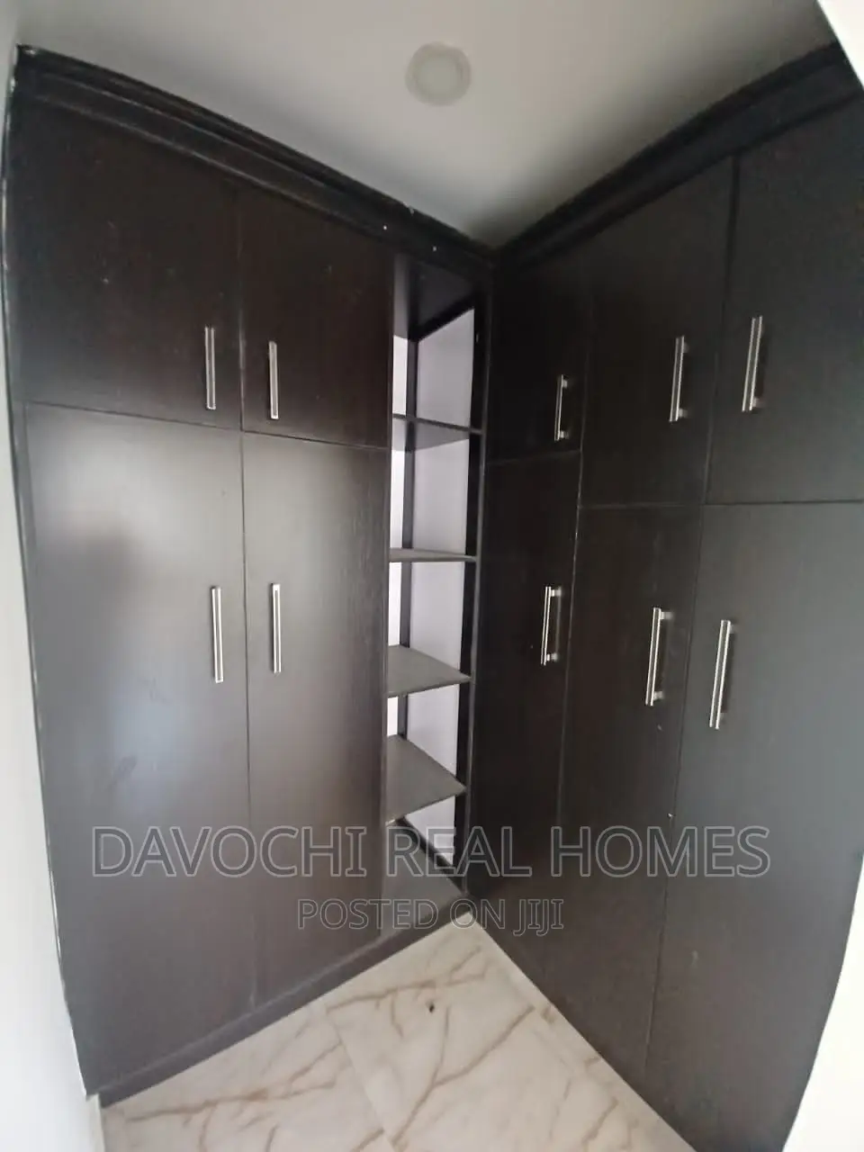 4bdrm Duplex in Osapa London, Lekki for rent