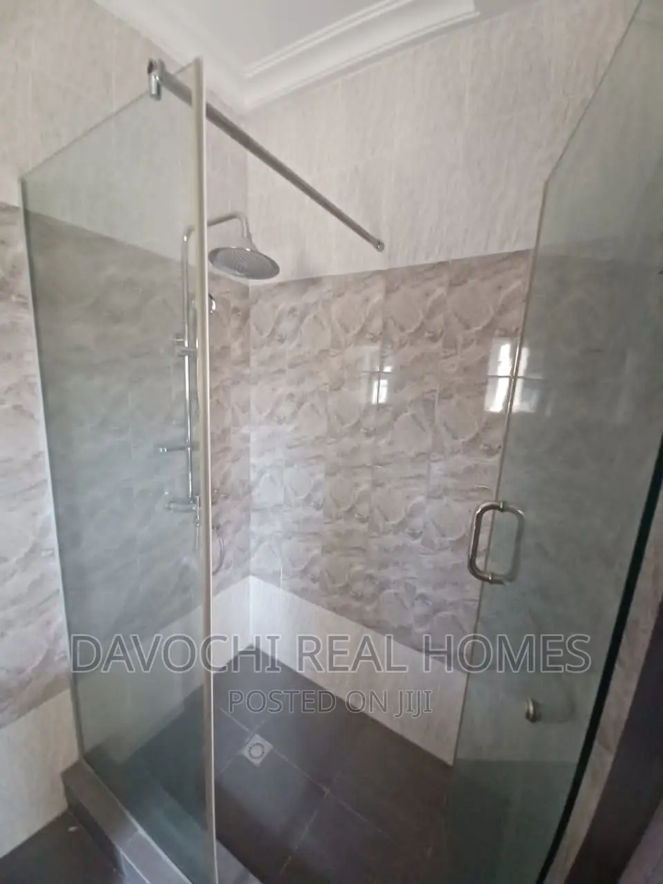 4bdrm Duplex in Osapa London, Lekki for rent