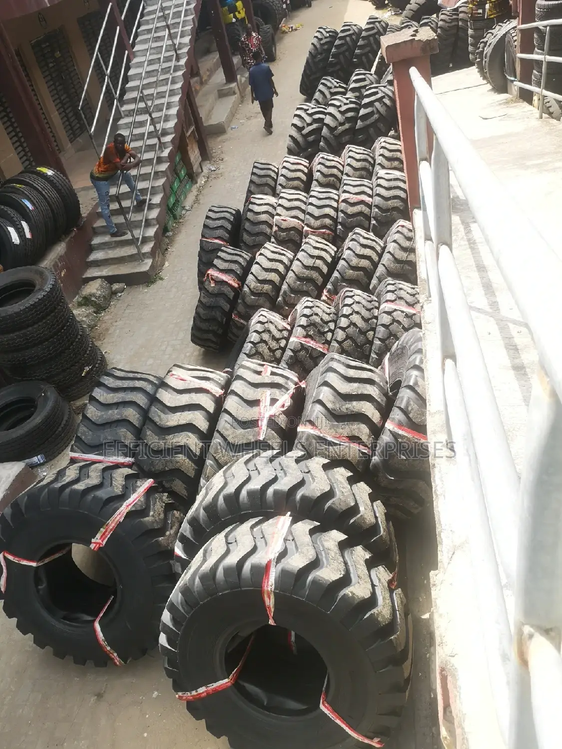 23.5-25 Rockbuster 966c Payloader Tyres