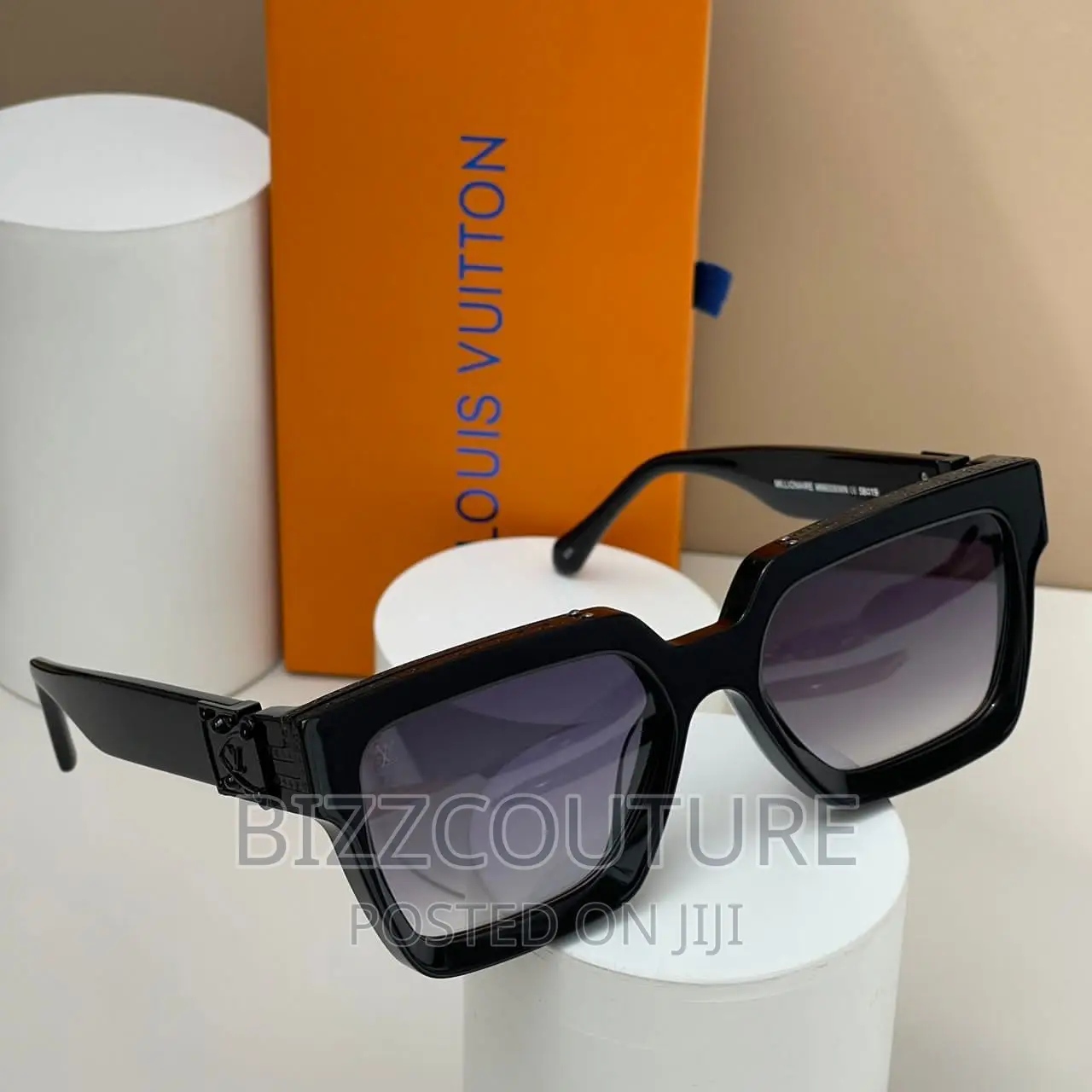 Original LOUIS VUITTON Sunglasses Available in Store