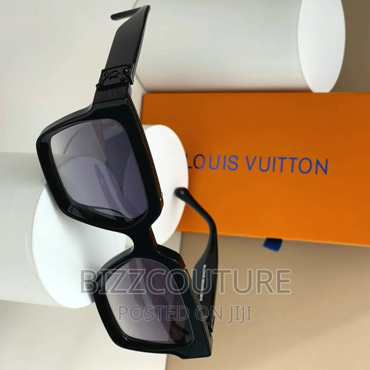 Original LOUIS VUITTON Sunglasses Available in Store