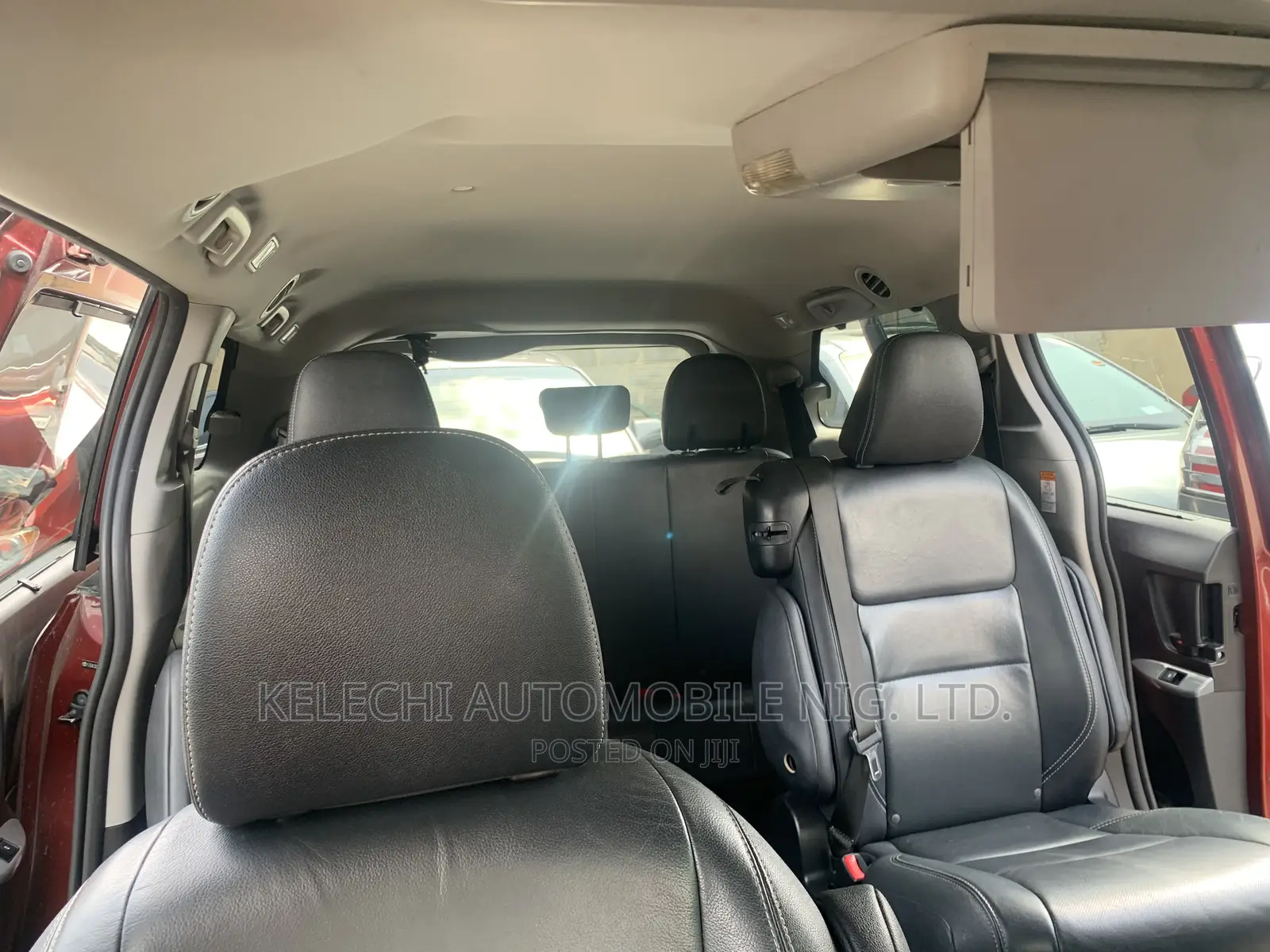 Toyota Sienna 2015 Red