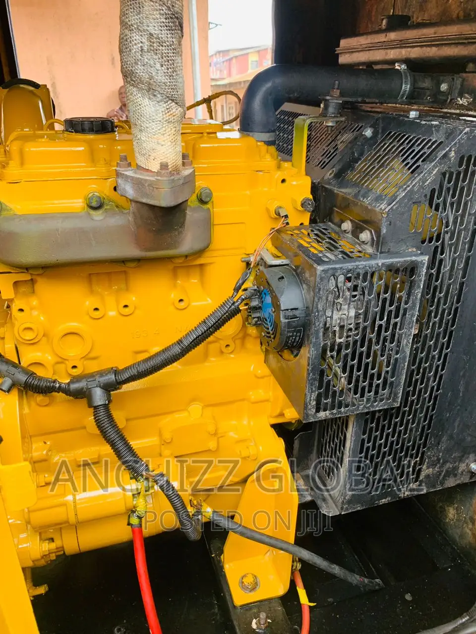 30kva Soundproof Mantrac CAT Diesel Generator