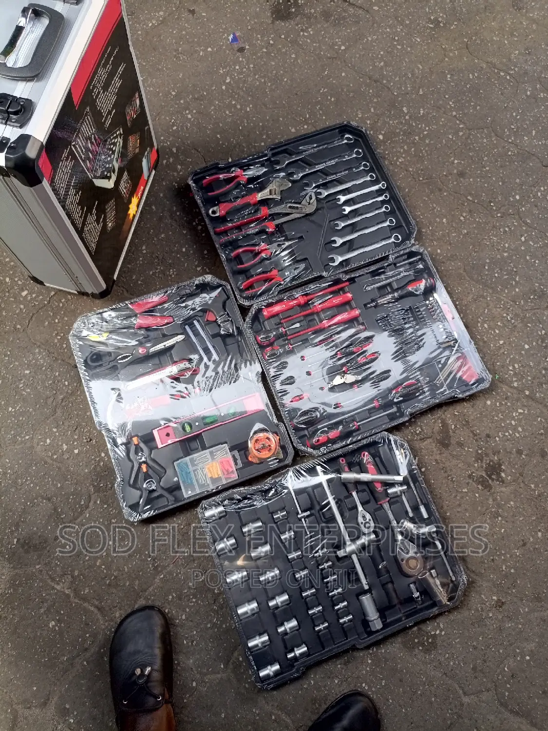 187 Pcs Of Tool Box