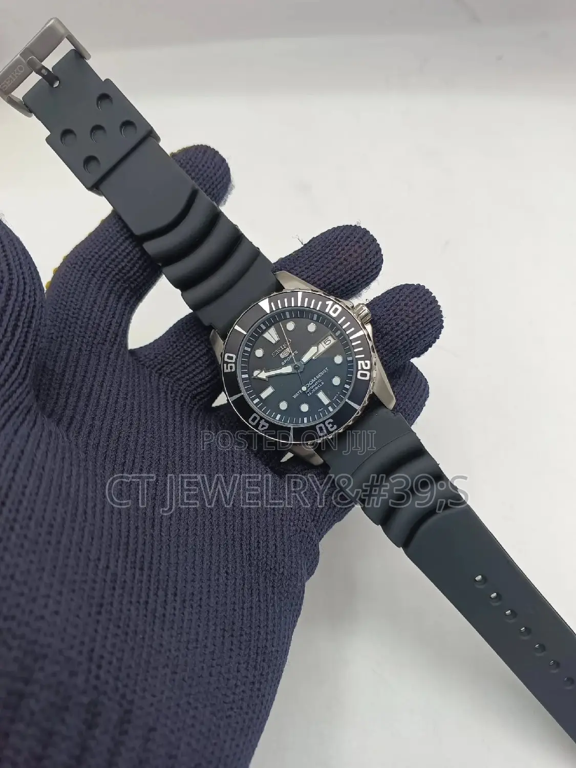 Original Authentic Seiko Wristwatch Rubber Strap