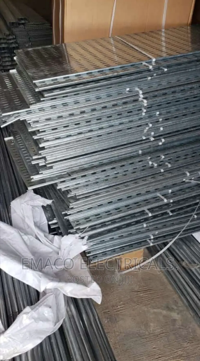 Galvanized Cable Trays and Wire Mesh
