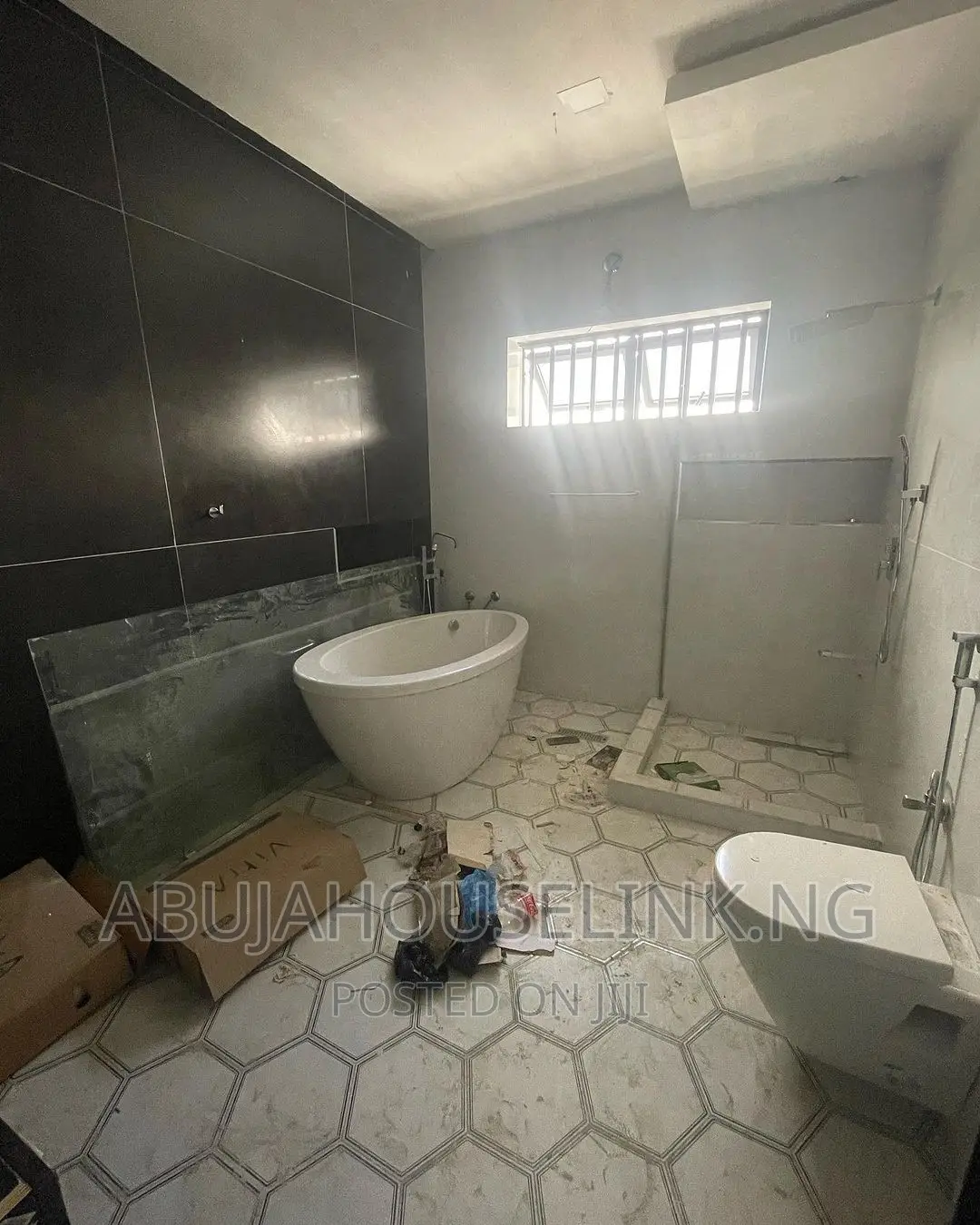 5bdrm Duplex in Asokoro Main By for sale