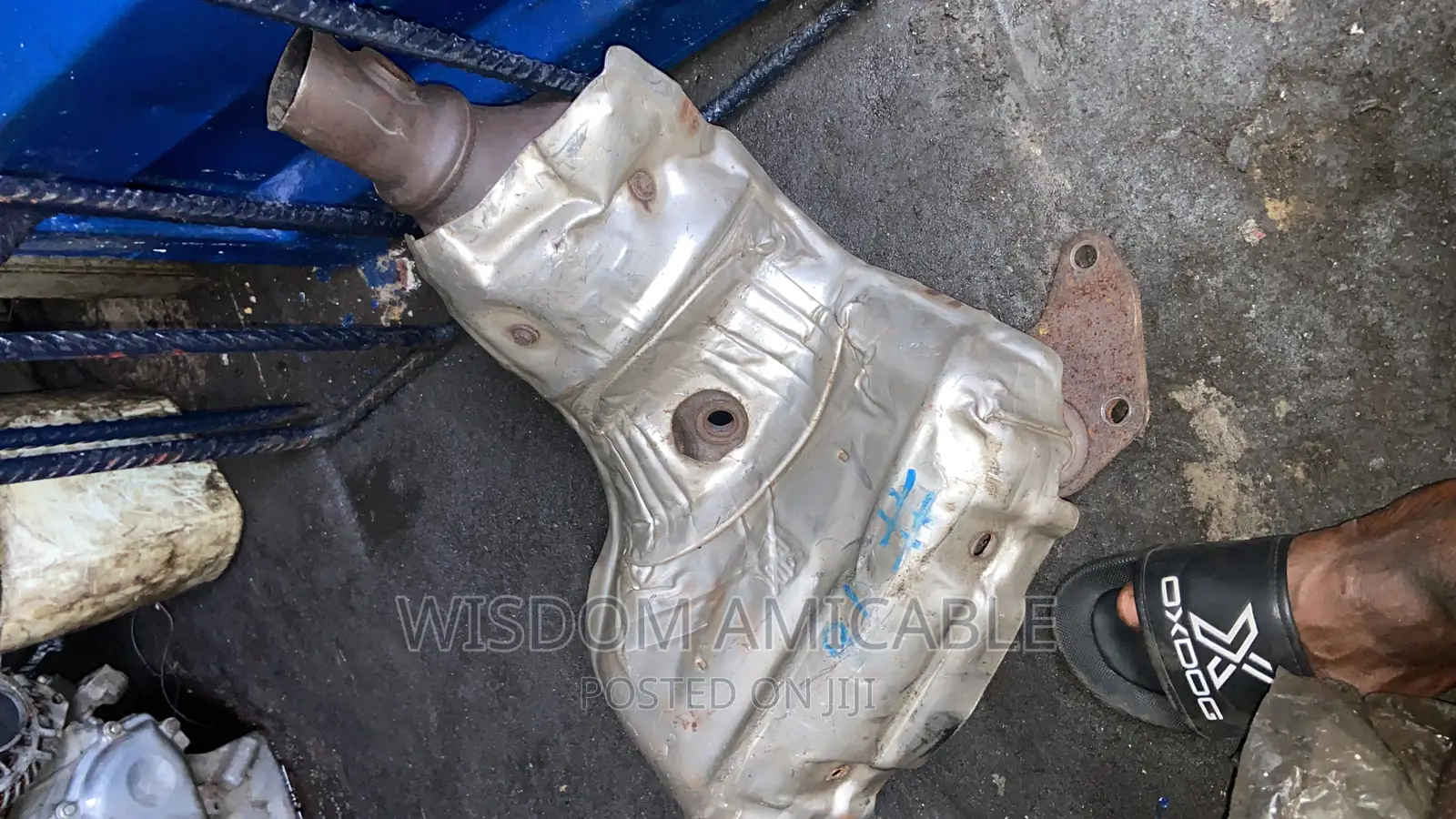 Catalyst in All Kinds of Ford Sold With Warranty