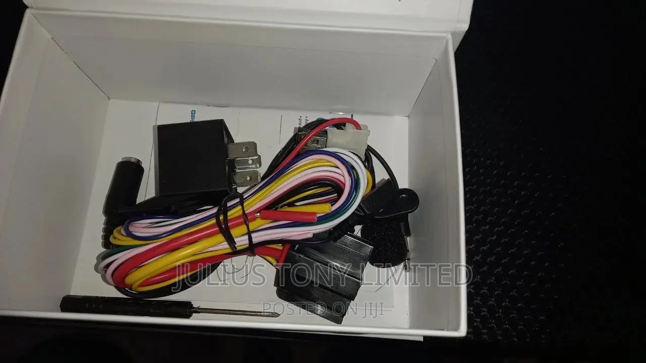 Car Tracking Device - GSM/ GPRS/ GPS Vehicle Tracker