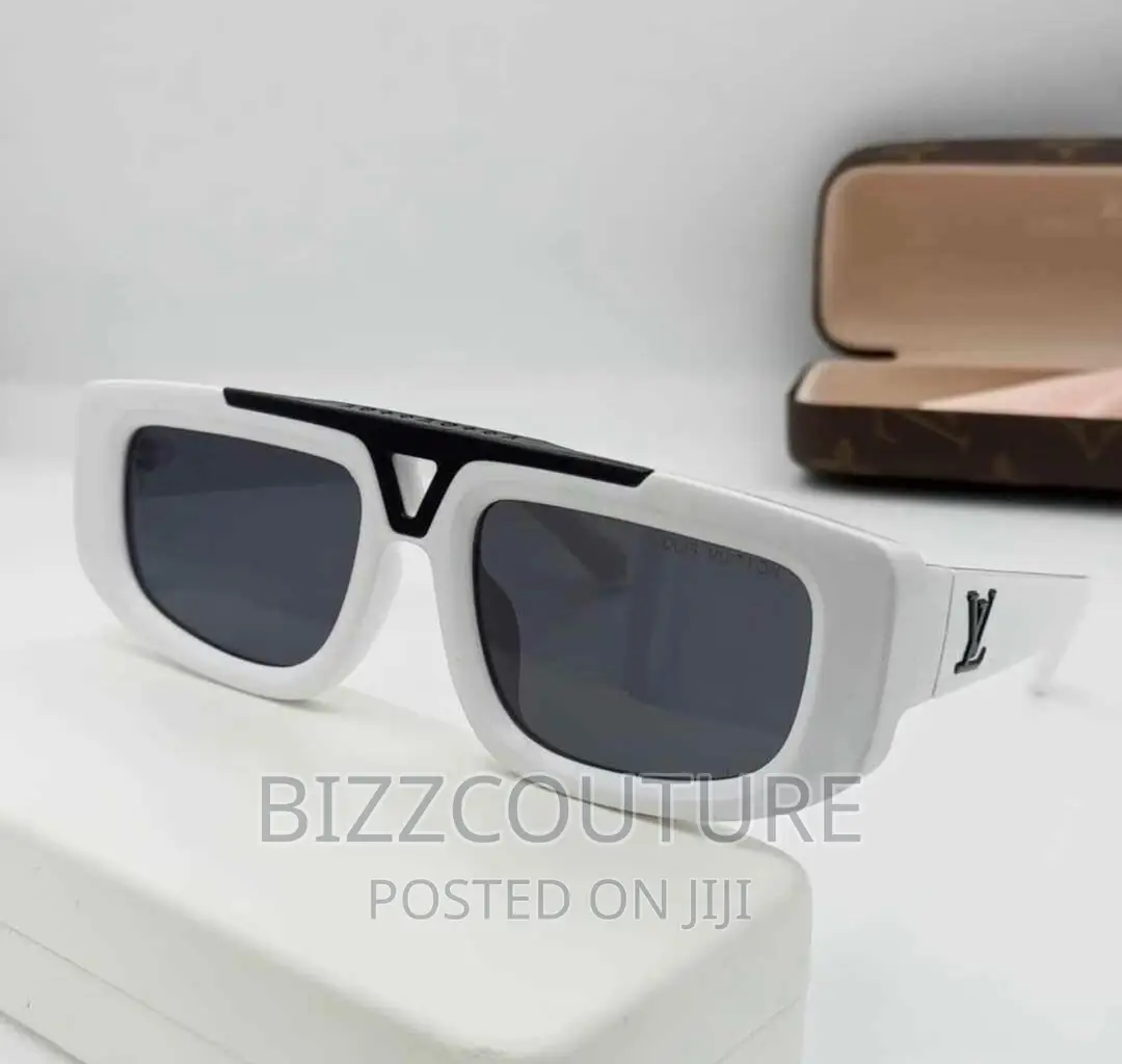 Original LOUIS VUITTON Sunglasses Available in Store