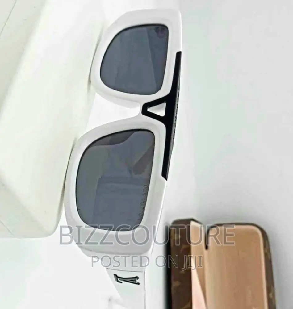 Original LOUIS VUITTON Sunglasses Available in Store
