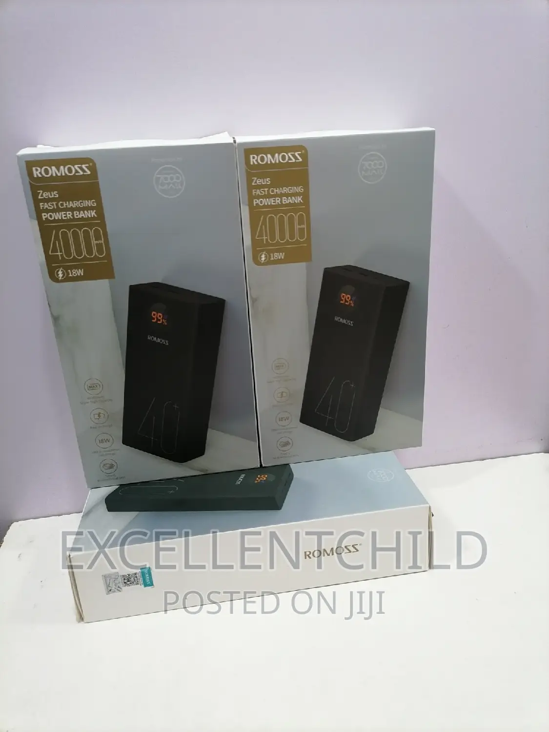 Romoss Zeus Fast Charging Power Bank 40000mah 18W