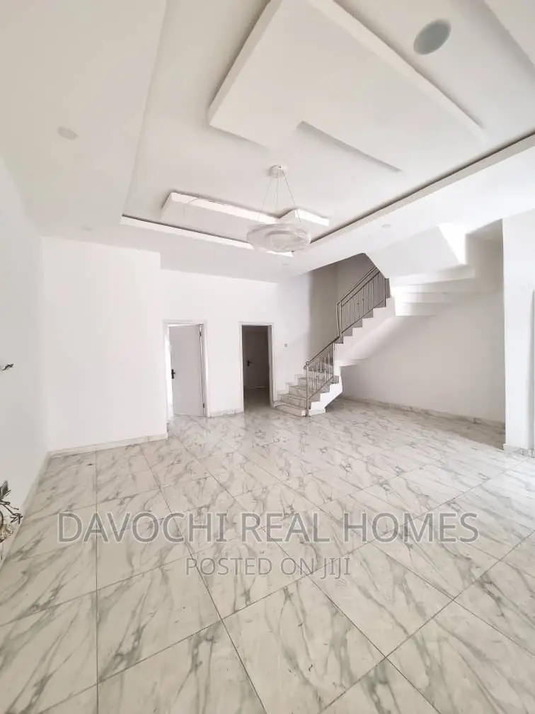 4bdrm Duplex in Ikota Villa, Lekki for rent