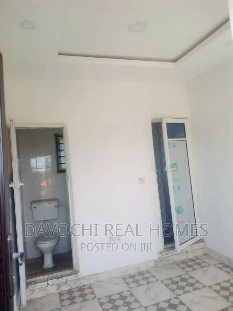 2bdrm Block of Flats in Immediately After, Ikota for rent